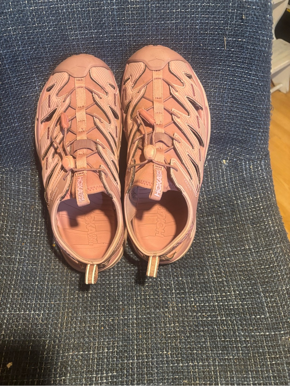Hoka women’s hoppra size 10.5 mauve